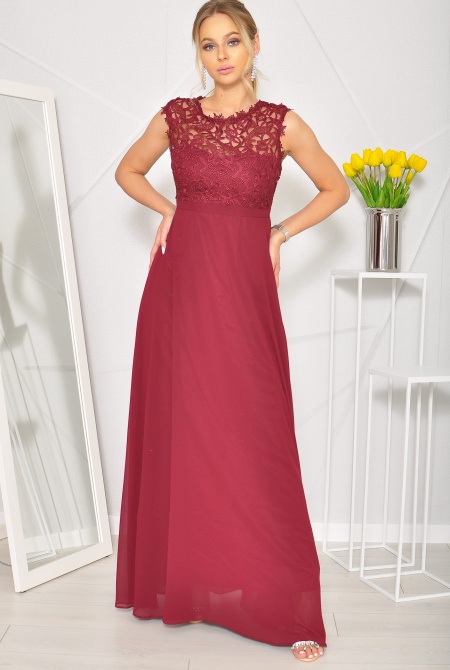 Gipiurowa zwiewna sukienka w kolorze bordowym Model:IP-3476