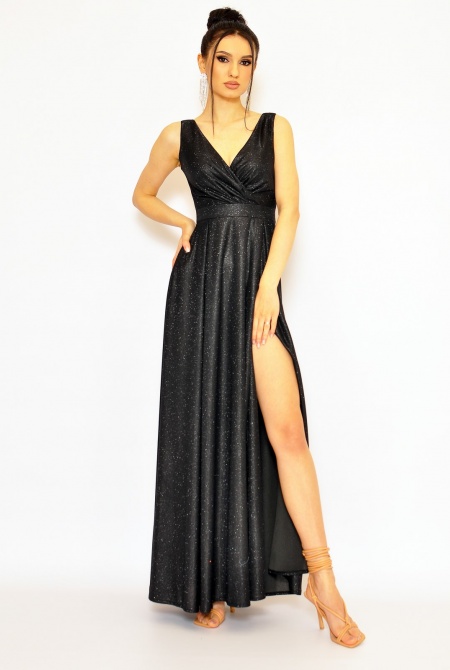 Połyskująca sukienka maxi w kolorze czarnym. Model: KM-7276